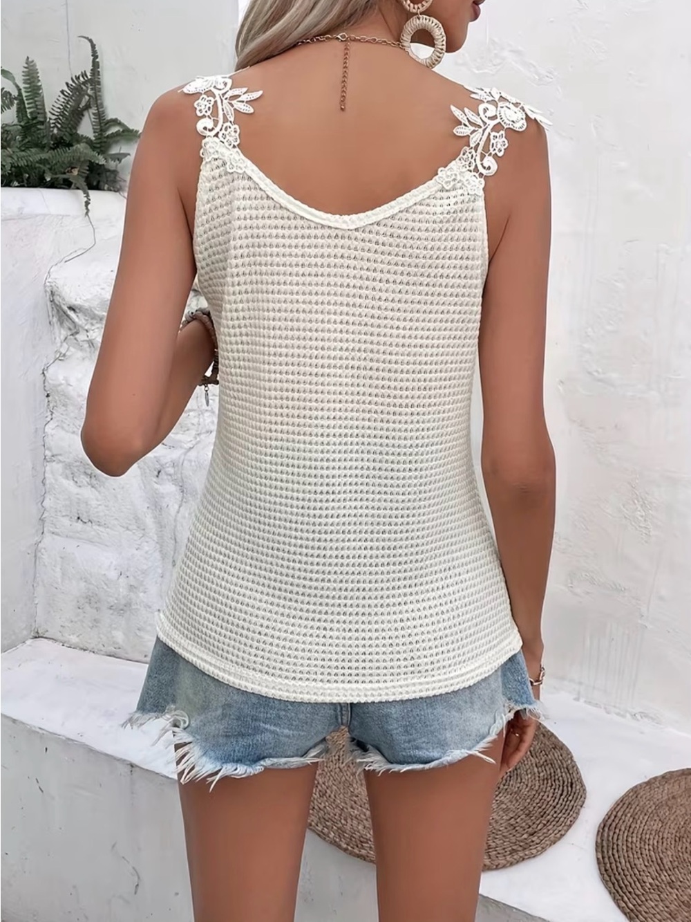 Lace Applique Crochet Tank Top - Cream New Boutique - Picture 3 of 6